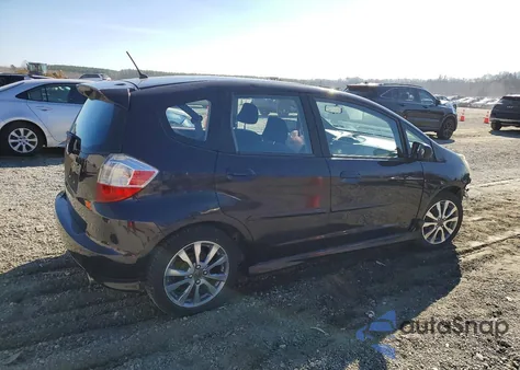 2013 Honda Fit Sport z USA, uszkodzony, nr VIN JHMGE8H57DC040562